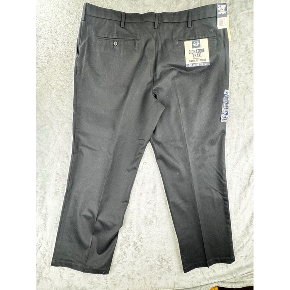 Dockers Other - New Dockers Mens 42x30 Signature Khaki Pants Black Pleated Lux Stretch Classic